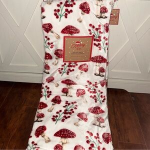 Christmas Mushroom Plush Throw Blanket